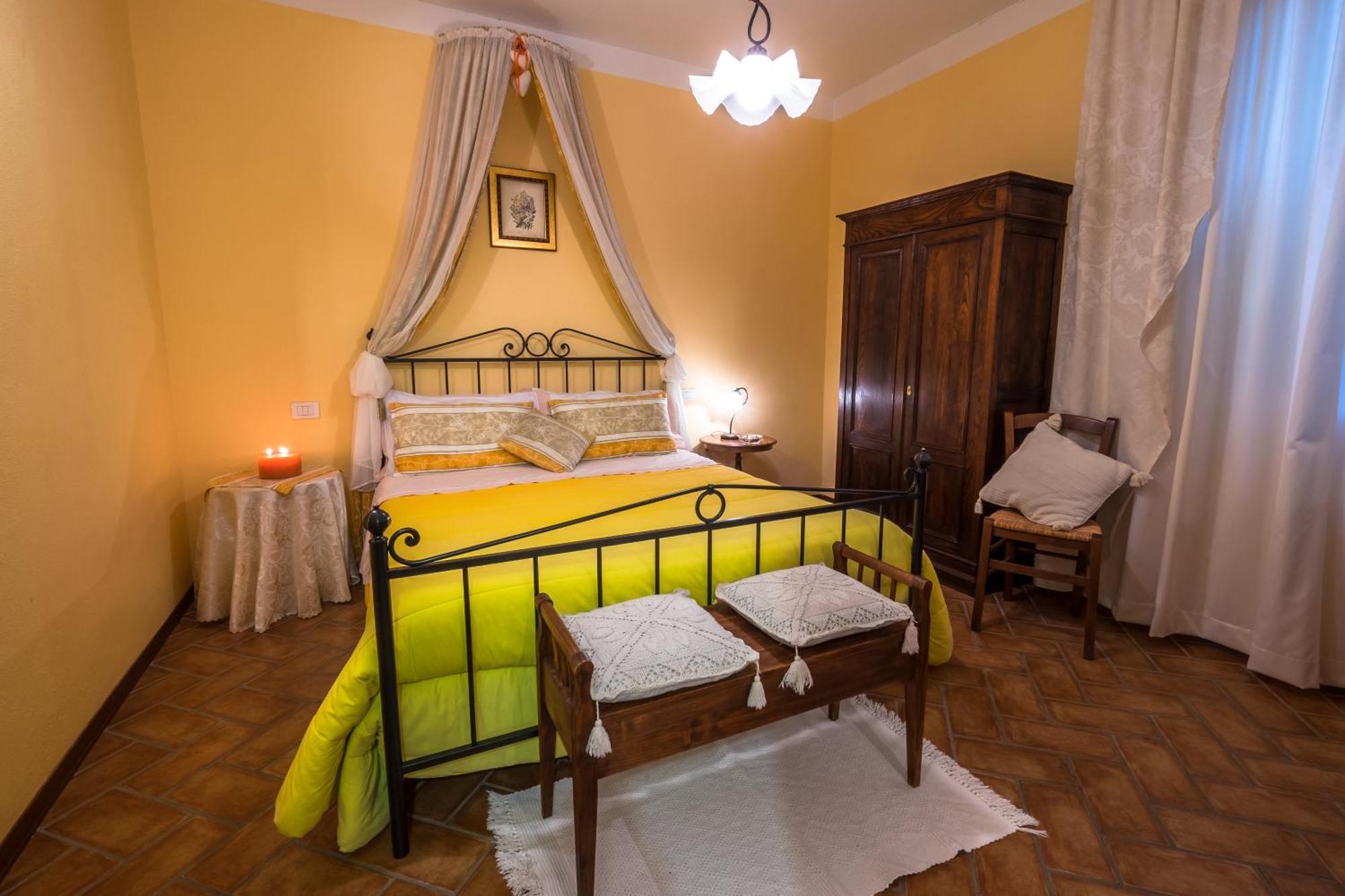 Giannetti Bed & Breakfast Poggio alle Mura Værelse billede