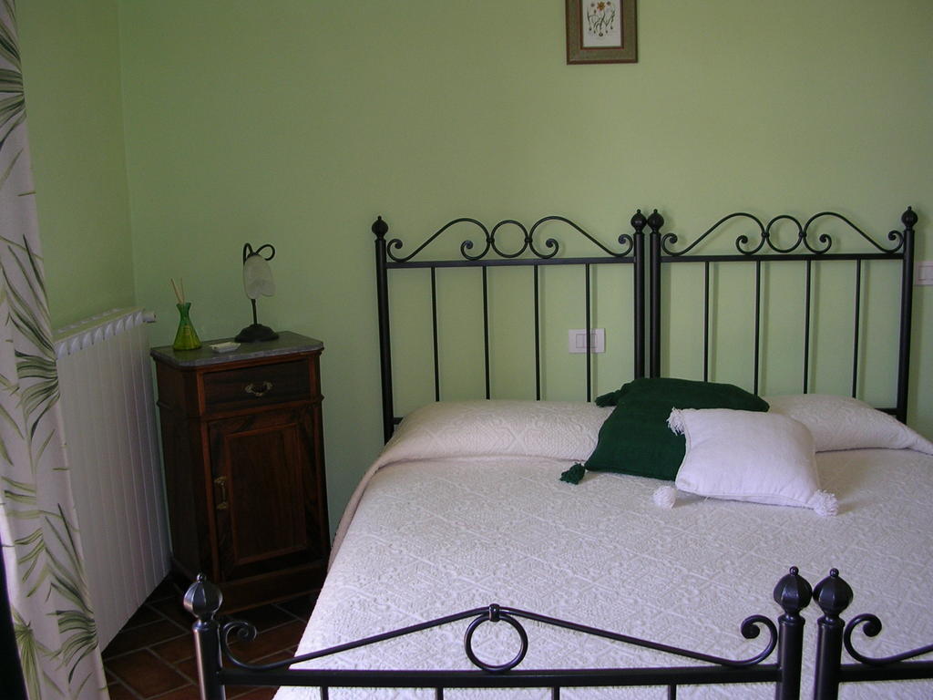 Giannetti Bed & Breakfast Poggio alle Mura Værelse billede